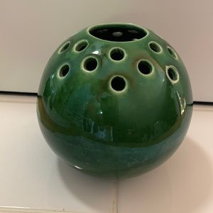 USA N3 green pottery flower vase/Frog